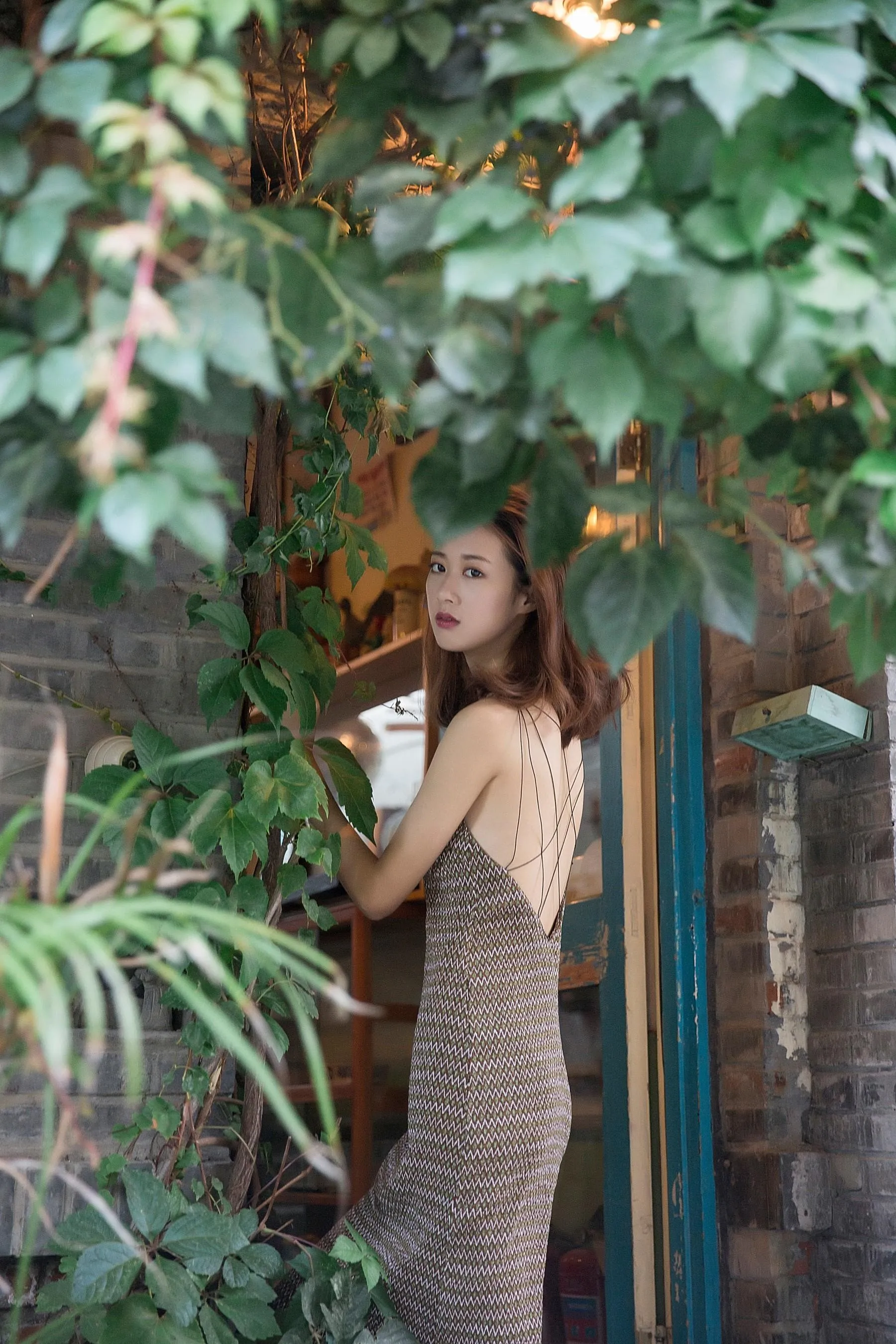 [艺图语] 2022.06.28 光阴的钟情 朱可人Coralie [22P]插图1